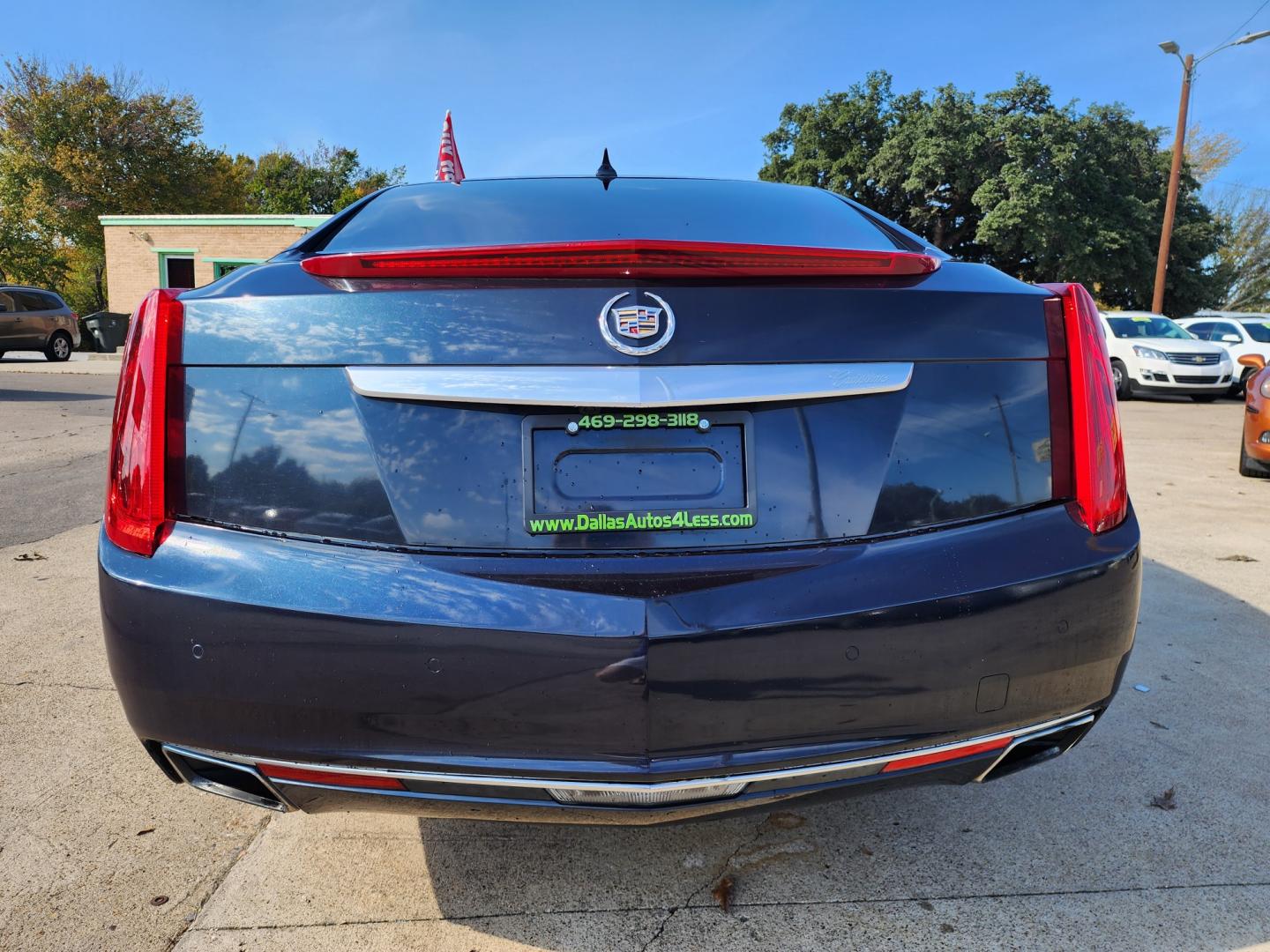 2014 DARK BLUE /BLACK LEATHER Cadillac XTS LUXURY (2G61M5S34E9) , AUTO transmission, located at 2660 S.Garland Avenue, Garland, TX, 75041, (469) 298-3118, 32.885551, -96.655602 - Welcome to DallasAutos4Less, one of the Premier BUY HERE PAY HERE Dealers in the North Dallas Area. We specialize in financing to people with NO CREDIT or BAD CREDIT. We need proof of income, proof of residence, and a ID. Come buy your new car from us today!! This is a Loaded 2014 CADILLAC XTS SE - Photo#4